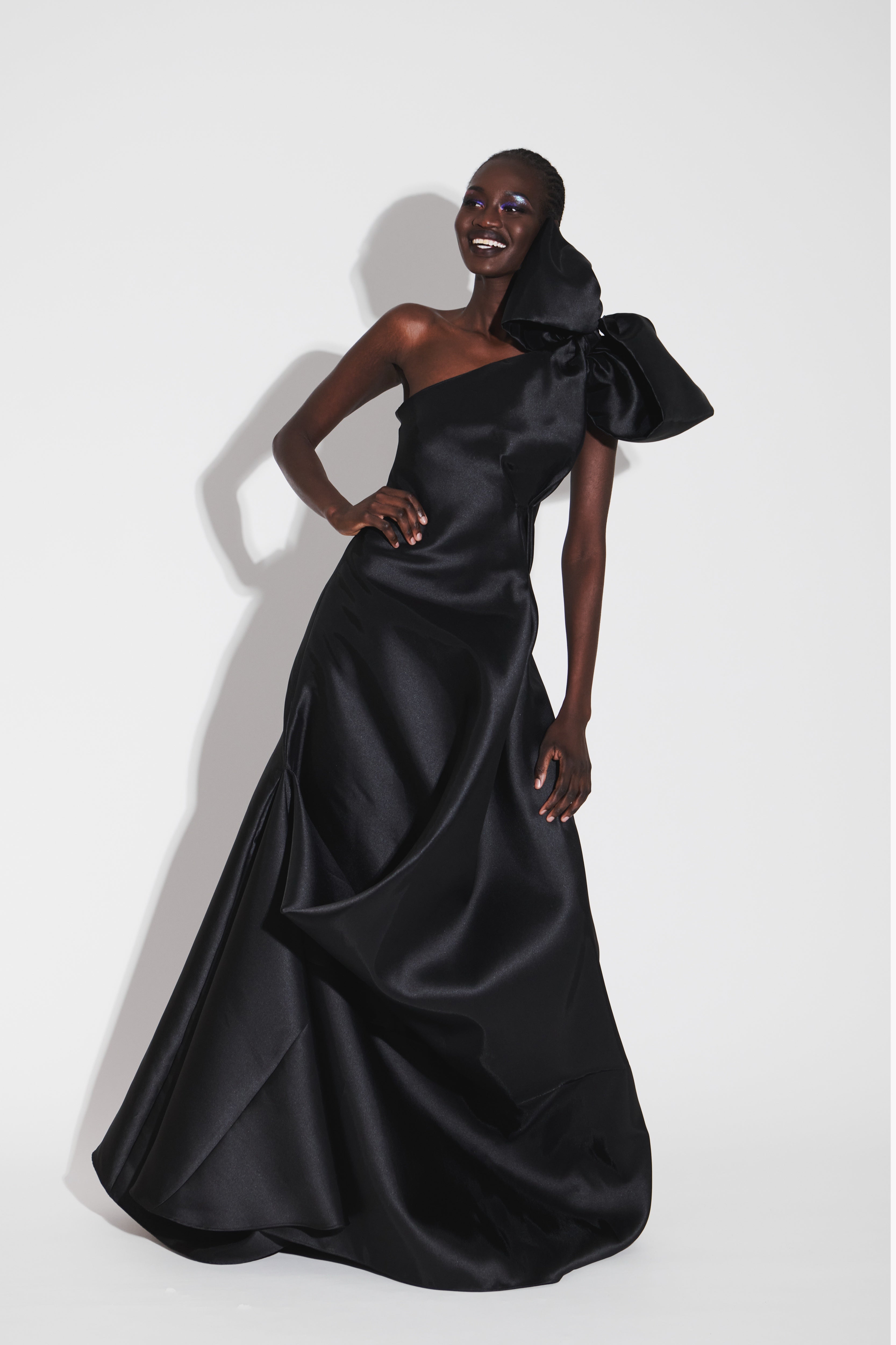 NOIR ROSETTE  BALL GOWN