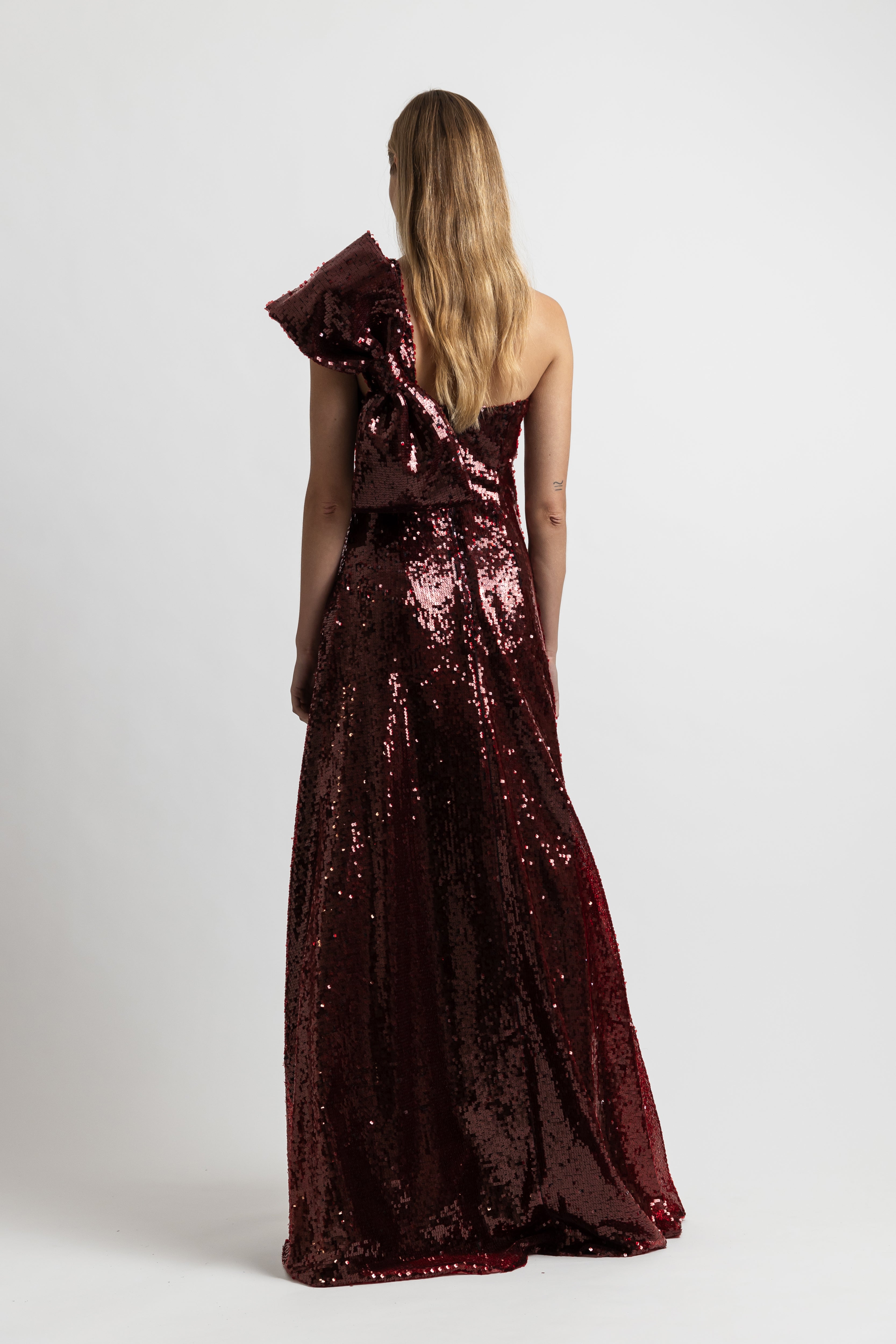 RUBY SEQUIN DRAP  GOWN