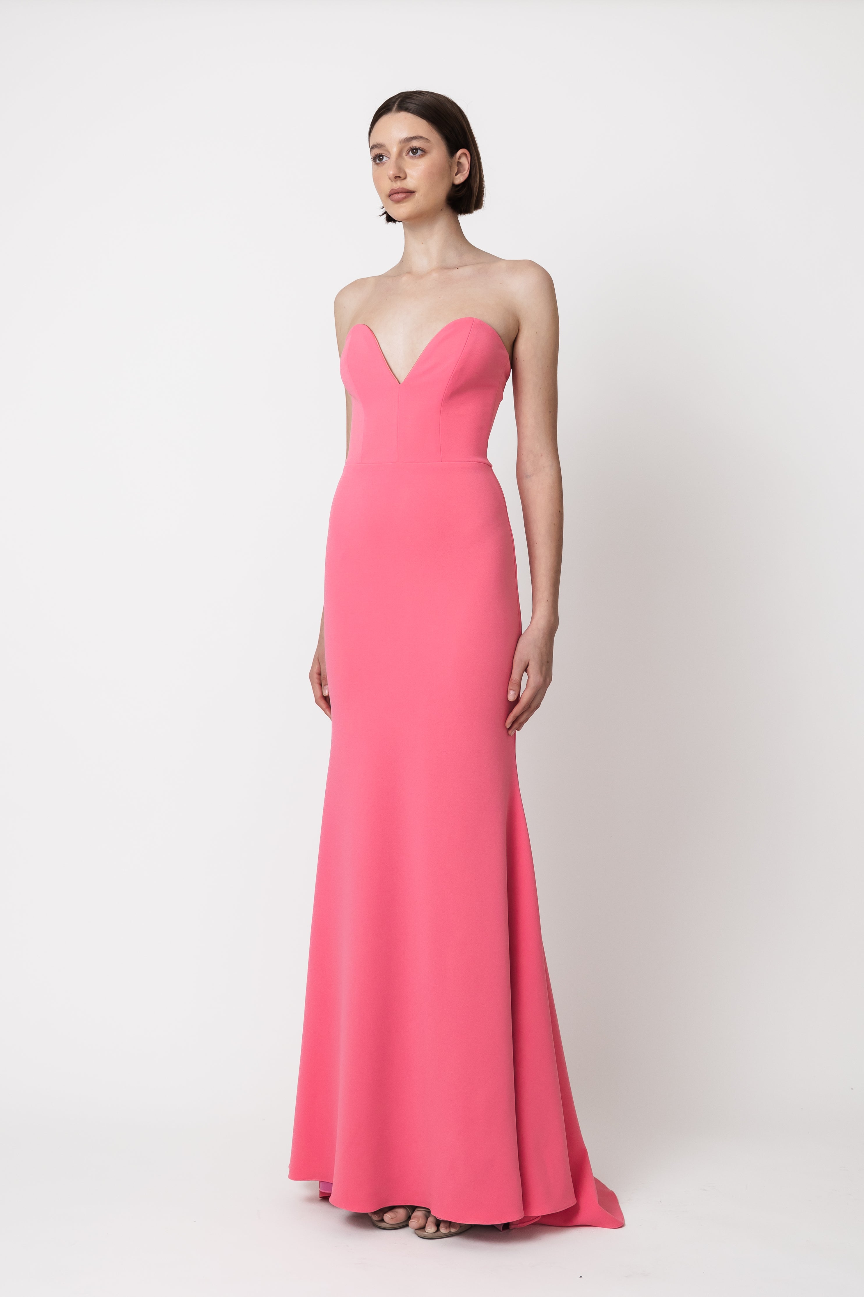 STRAPLESS CREPE GOWN