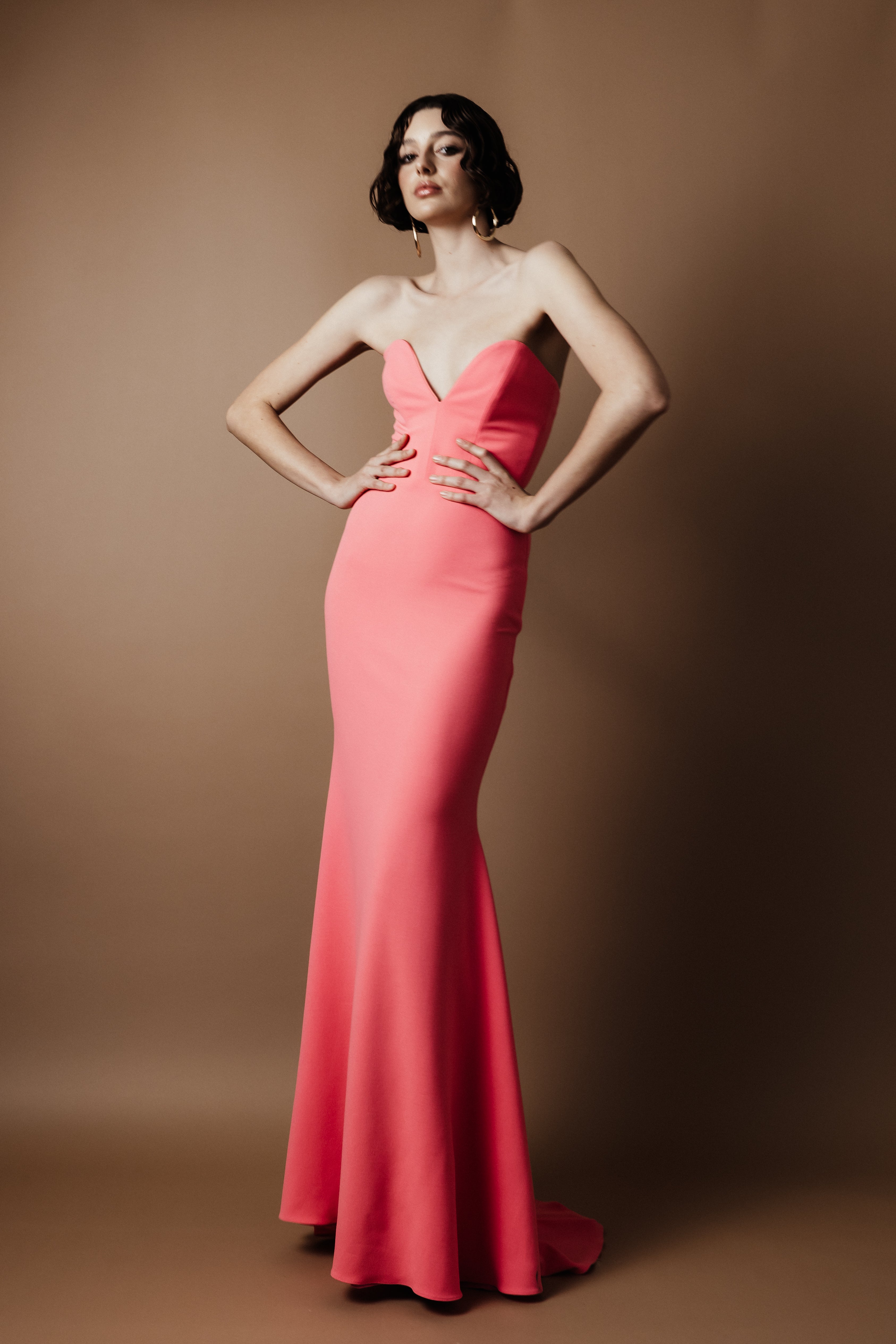 STRAPLESS CREPE GOWN
