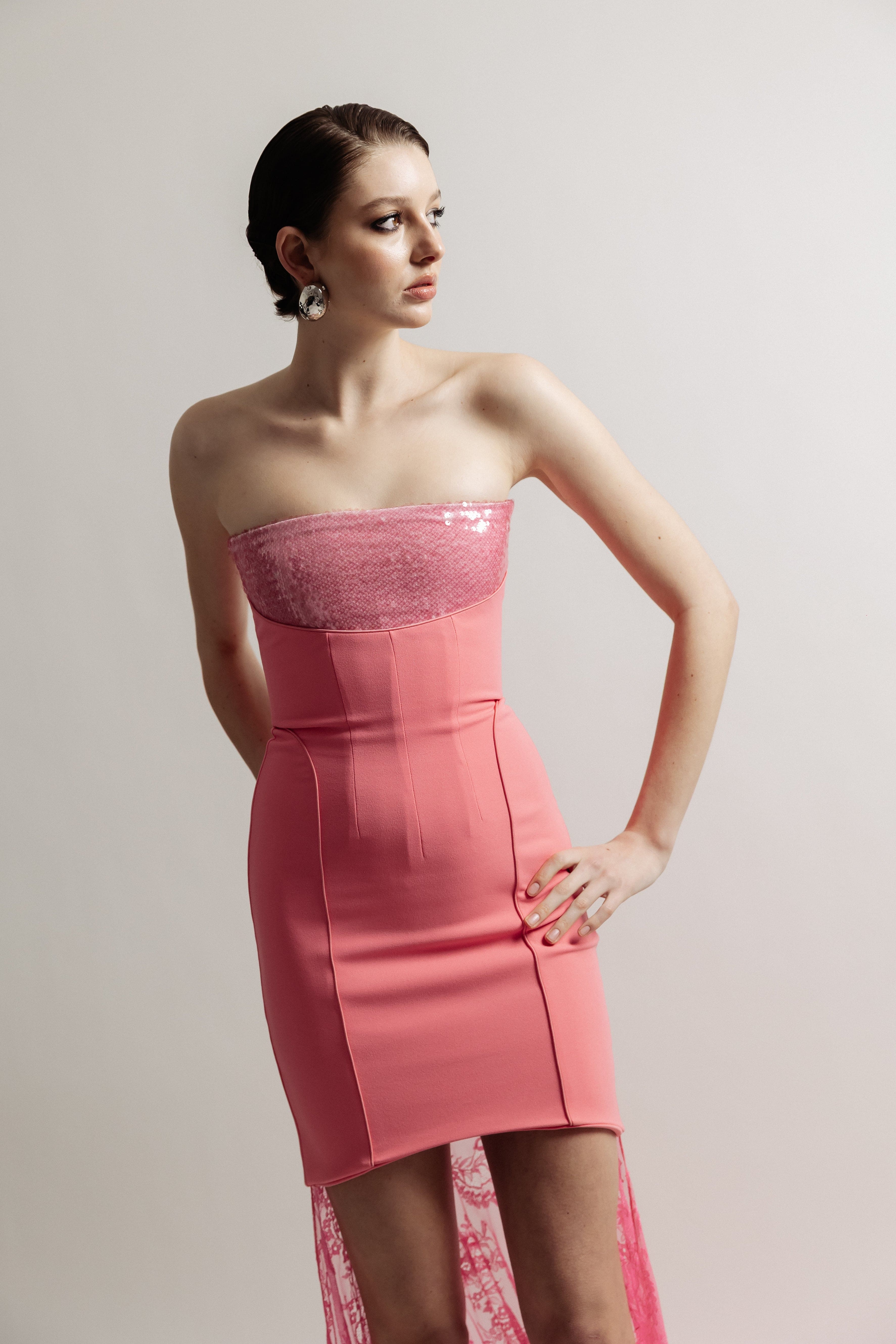 STRAPLESS SEQUIN LACE DRESS