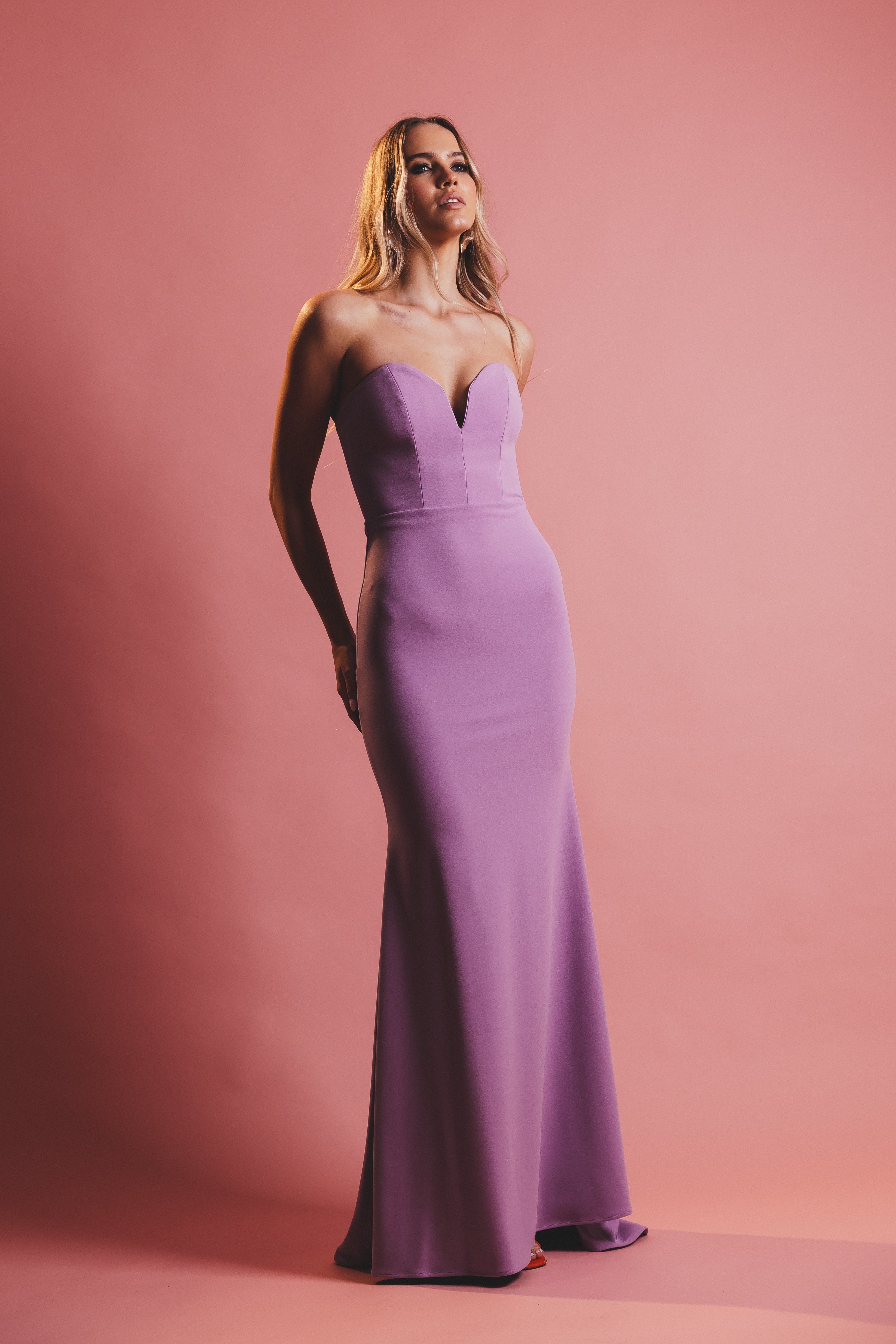 STRAPLESS CREPE GOWN LILAC