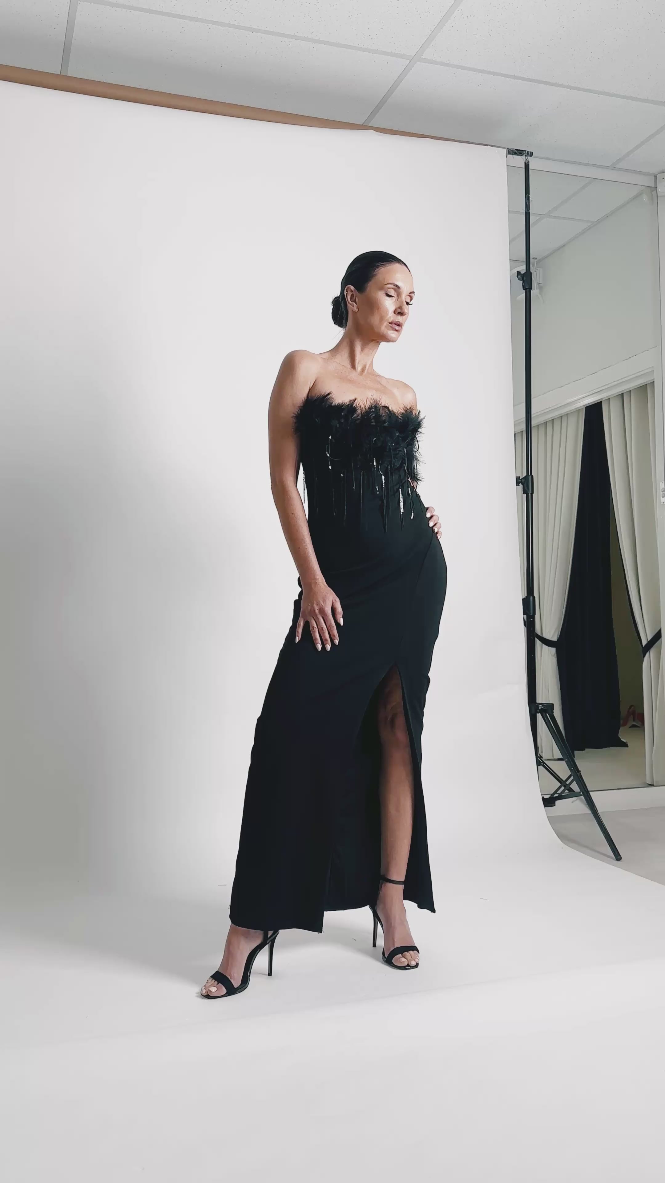 FEATHERED BLACK STRAPLESS DRESS